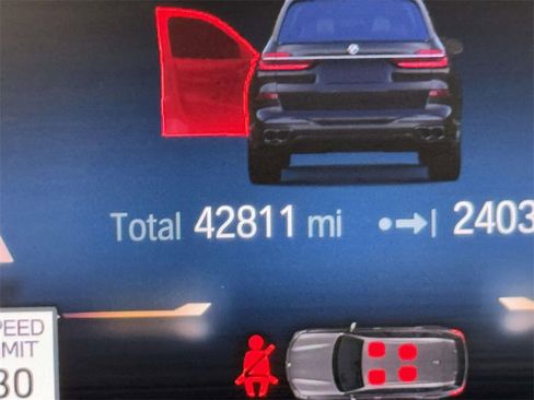 Used 2023 BMW X7 M60i w/ Executive Package image 2