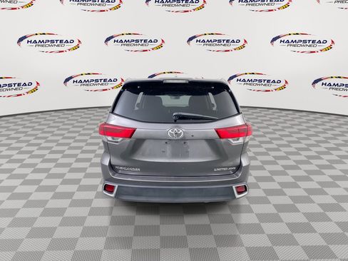 Used 2018 Toyota Highlander Limited Platinum AWD/4WD image 7