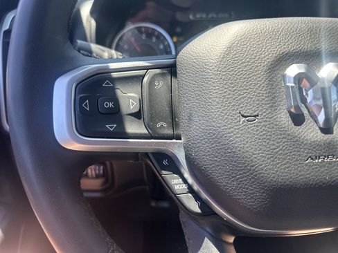 Used 2025 RAM 1500 Big Horn AWD/4WD image 17