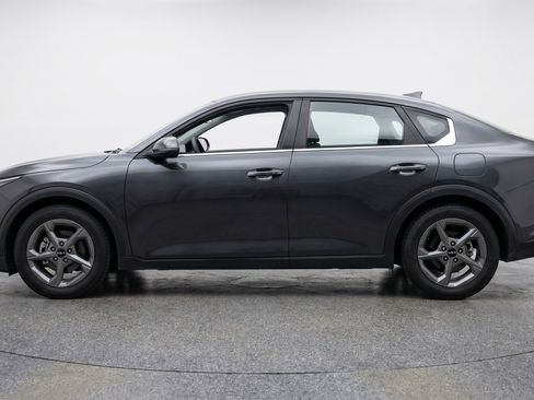 Used 2025 Kia K4 LXS FWD image 5