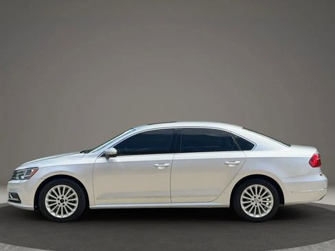 Used 2016 Volkswagen Passat 1.8T SE FWD image 6