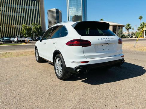 Used 2016 Porsche Cayenne AWD/4WD image 26