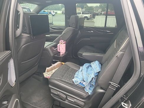 Used 2024 Cadillac Escalade V w/ Heavy-Duty Trailer Package AWD/4WD image 10