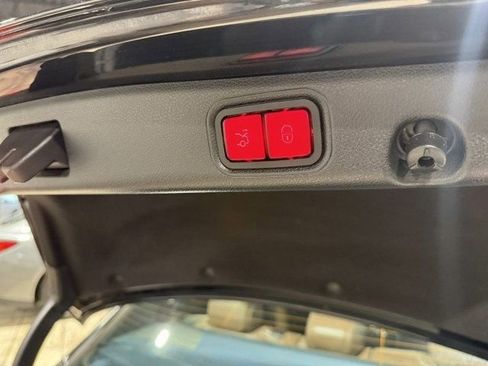 Used 2019 Mercedes-Benz E 300 E 300 RWD Sedan image 38