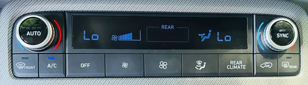Used 2023 Hyundai Palisade SEL w/ Premium Package AWD/4WD image 18
