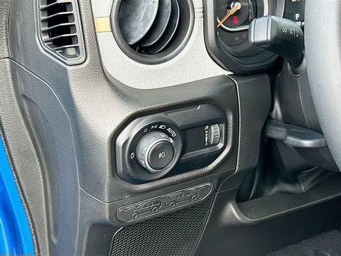 Used 2024 Jeep Wrangler Unlimited Sport AWD/4WD image 11