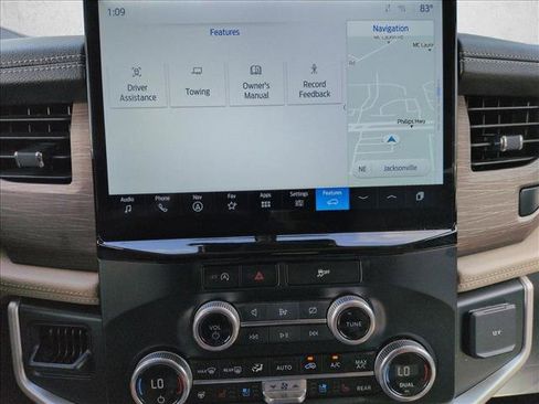 Used 2024 Ford Expedition Limited AWD/4WD image 15