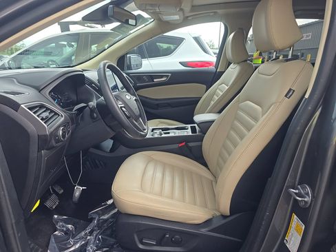Used 2024 Ford Edge SEL w/ Convenience Package AWD/4WD image 6