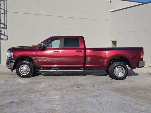 Used 2024 RAM 3500 Big Horn w/ Heated Seats & Wheel Group image 5