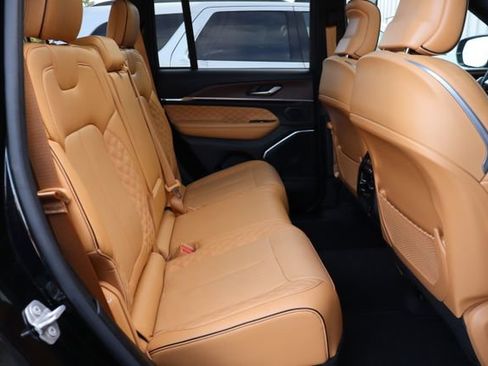 Used 2025 Jeep Grand Cherokee Summit w/ Obsidian Package image 44