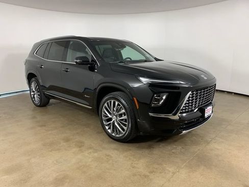 Used 2025 Buick Enclave Avenir w/ Super Cruise Package AWD/4WD image 5
