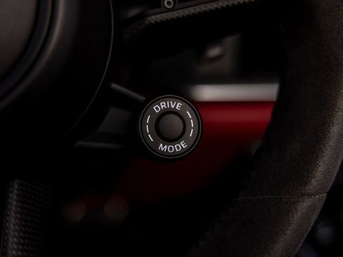 Used 2021 Porsche 911 Turbo image 43