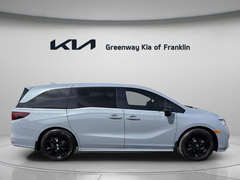 Used 2024 Honda Odyssey Sport image 8