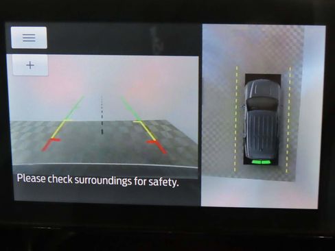 Used 2023 Ford Explorer Limited image 11