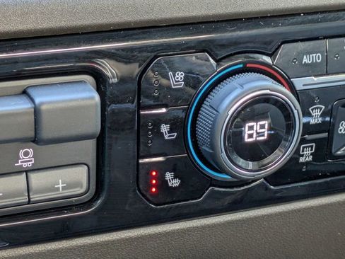 Used 2024 Chevrolet Silverado 1500 LTZ image 24