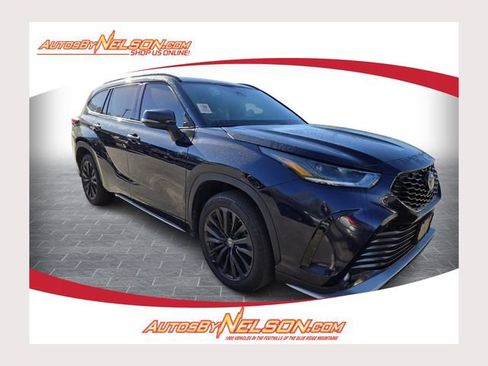 Used 2025 Toyota Highlander XSE AWD/4WD image 1