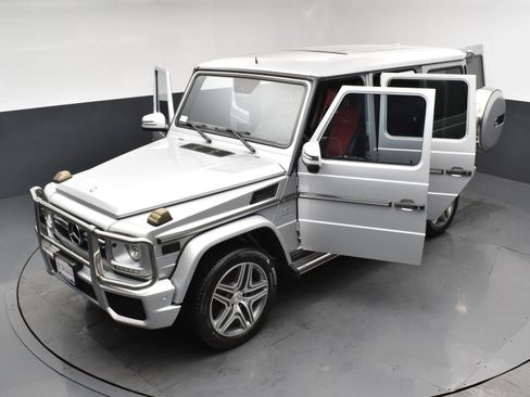 Used 2015 Mercedes-Benz G 63 AMG 4MATIC image 26