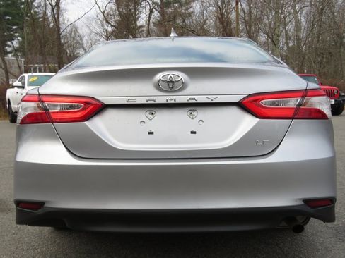 Used 2019 Toyota Camry LE image 7
