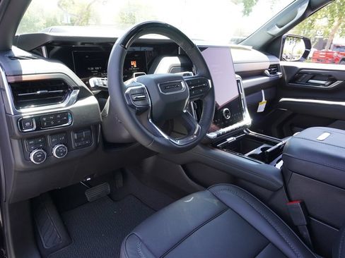 New 2026 GMC Yukon Denali w/ Denali Reserve Package AWD/4WD image 20