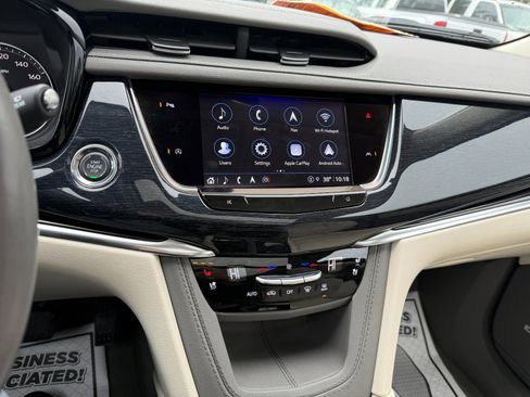 Used 2024 Cadillac XT6 Premium Luxury image 34