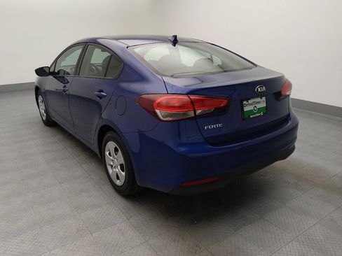 Used 2017 Kia Forte LX image 5