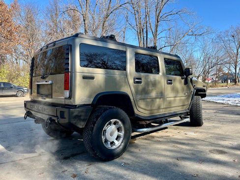 Used 2005 HUMMER H2 Luxury w/ Preferred Equipment Group image 6