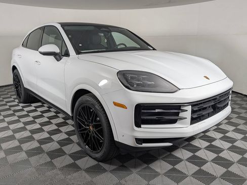 New 2026 Porsche Cayenne Coupe AWD/4WD image 9
