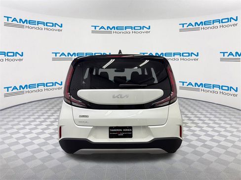 Used 2024 Kia Soul LX w/ Option Group 015 image 4