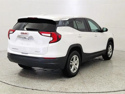 Used 2023 GMC Terrain SLE AWD/4WD image 8