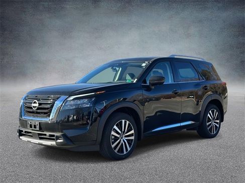 New 2025 Nissan Pathfinder Platinum image 5