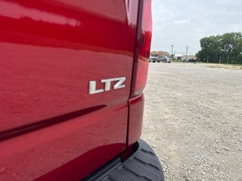 Used 2024 Chevrolet Silverado 1500 LTZ AWD/4WD image 15