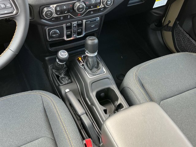 New 2025 Jeep Gladiator Sport AWD/4WD image 15
