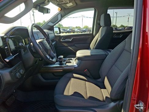 Used 2023 Chevrolet Silverado 1500 LT AWD/4WD image 13