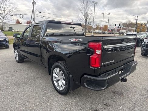 Used 2022 Chevrolet Silverado 1500 Custom image 4