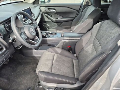 Used 2024 Nissan Rogue SV FWD image 12