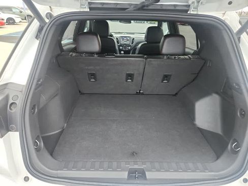 Used 2022 Chevrolet Equinox RS image 13