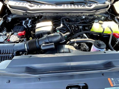 New 2026 Ford F350 Platinum w/ FX4 Off-Road Package image 16