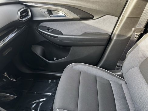 Certified 2021 Chevrolet TrailBlazer LT w/ Convenience Package image 17