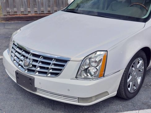 Used 2006 Cadillac DTS Performance image 4