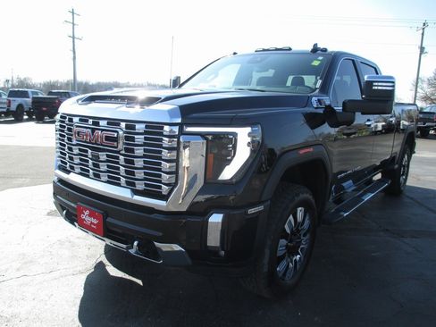 Used 2025 GMC Sierra 2500 Denali w/ Denali Reserve Package image 11
