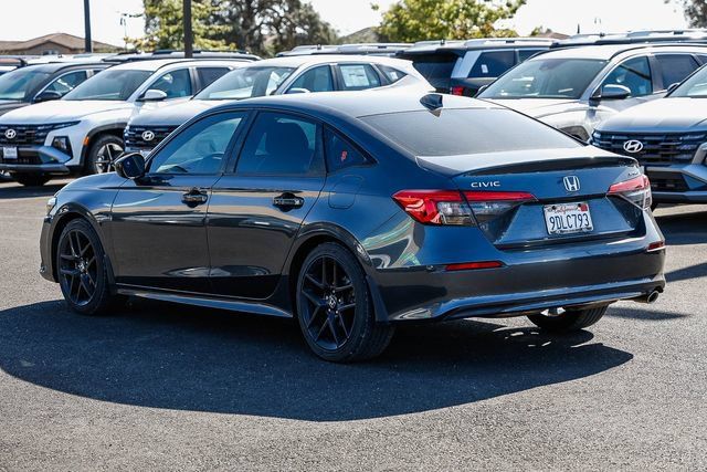 Used 2022 Honda Civic Sport image 2