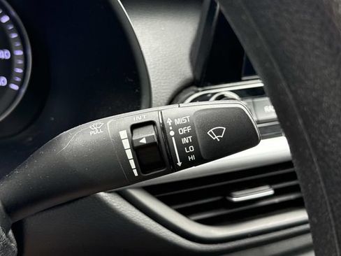 Used 2023 Kia Forte LXS FWD image 25