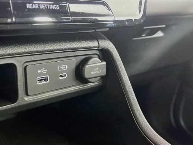 Used 2025 Honda Pilot EX-L image 14