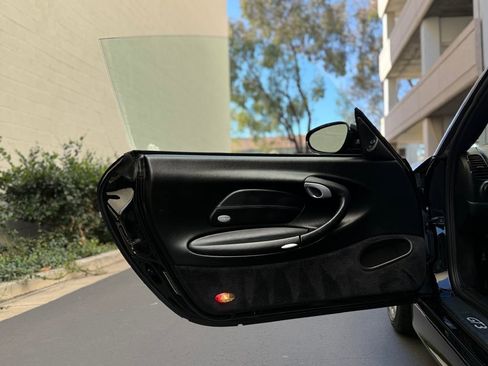 Used 2004 Porsche 911 GT3 image 39