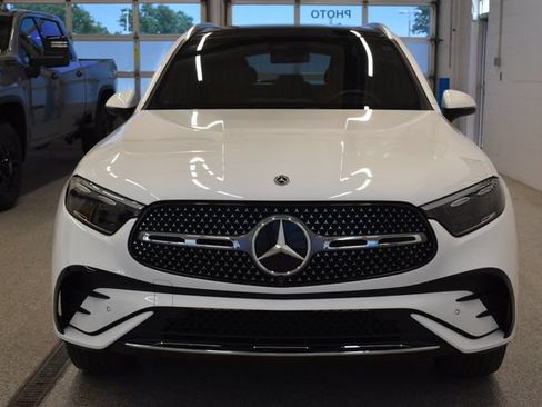 Used 2023 Mercedes-Benz GLC 300 4MATIC image 3