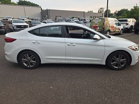 Used 2018 Hyundai Elantra SEL w/ Cargo Package FWD image 8