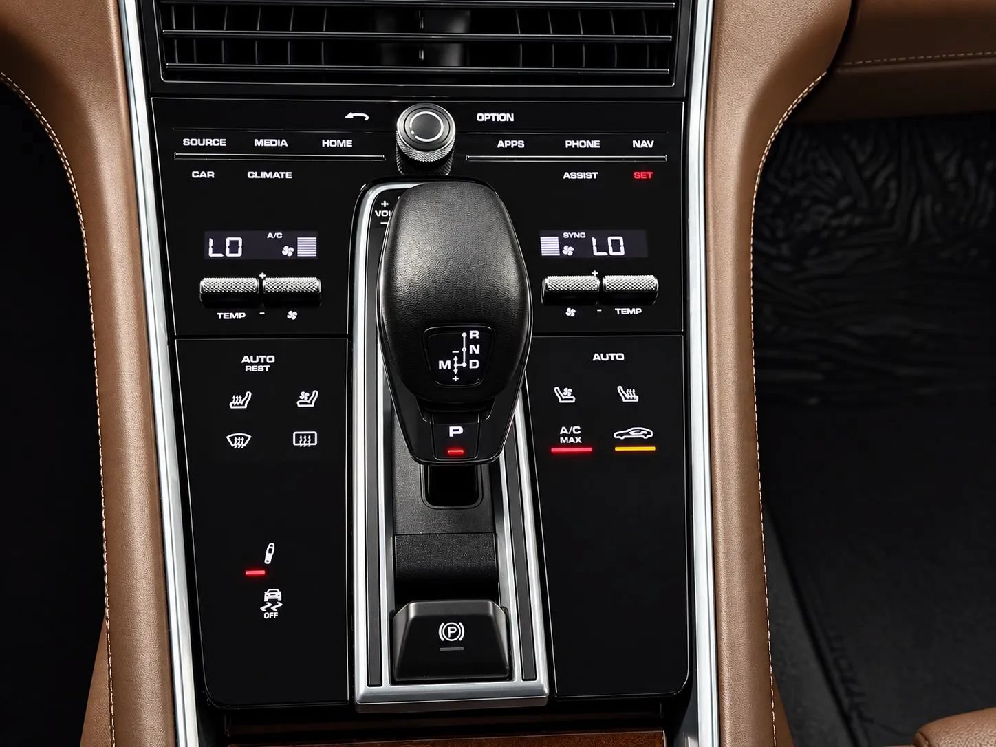Used 2018 Porsche Panamera Turbo AWD/4WD image 54