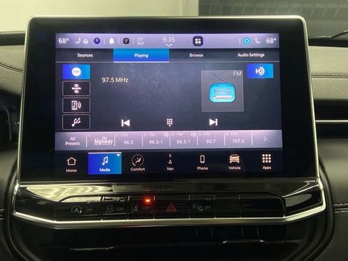 Certified 2024 Jeep Compass Limited w/ High Altitude Package image 18