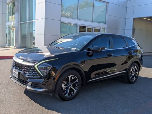 Used 2024 Kia Sportage EX image 1