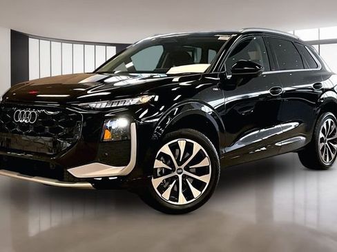 New 2026 Audi Q3 quattro 2.0T image 1